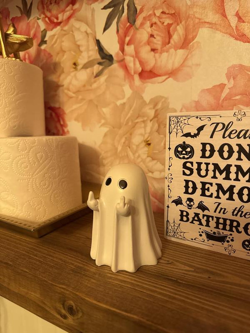 Halloween Ghost Figurine – Spooky Resin Middle Finger Ghost Decor | Cute & Edgy Indoor/Outdoor Halloween Decor for Porch & Home (1 Pc)